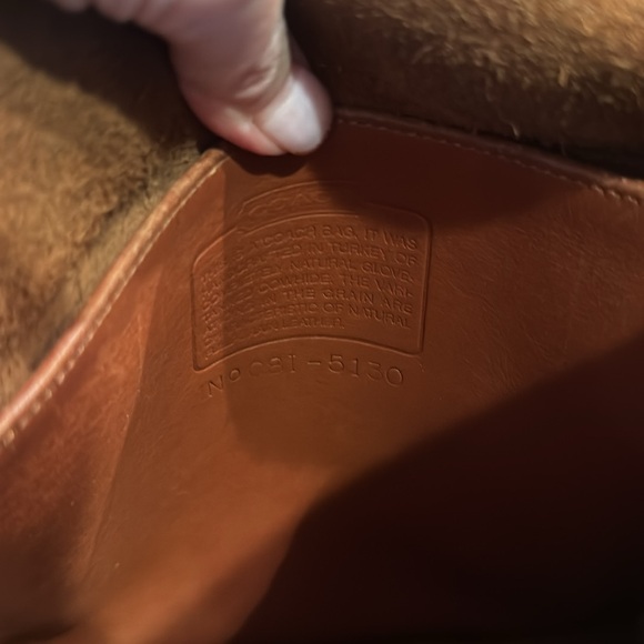 Coach Vintage British Tan Leather Crossbody Satchel Bag in Great Condition - Picture 12 of 16